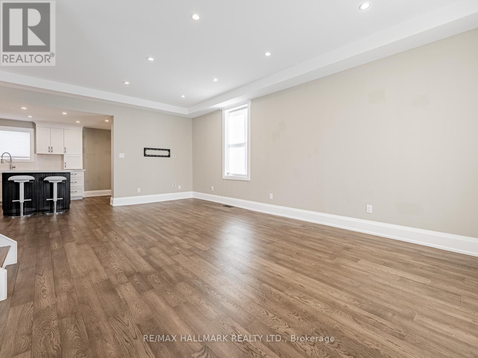 224 Duke Street, Hamilton, ON - Indoor