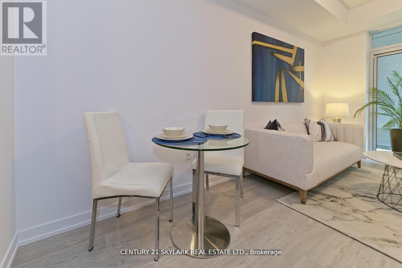 401 - 460 Dundas Street E, Hamilton, ON - Indoor