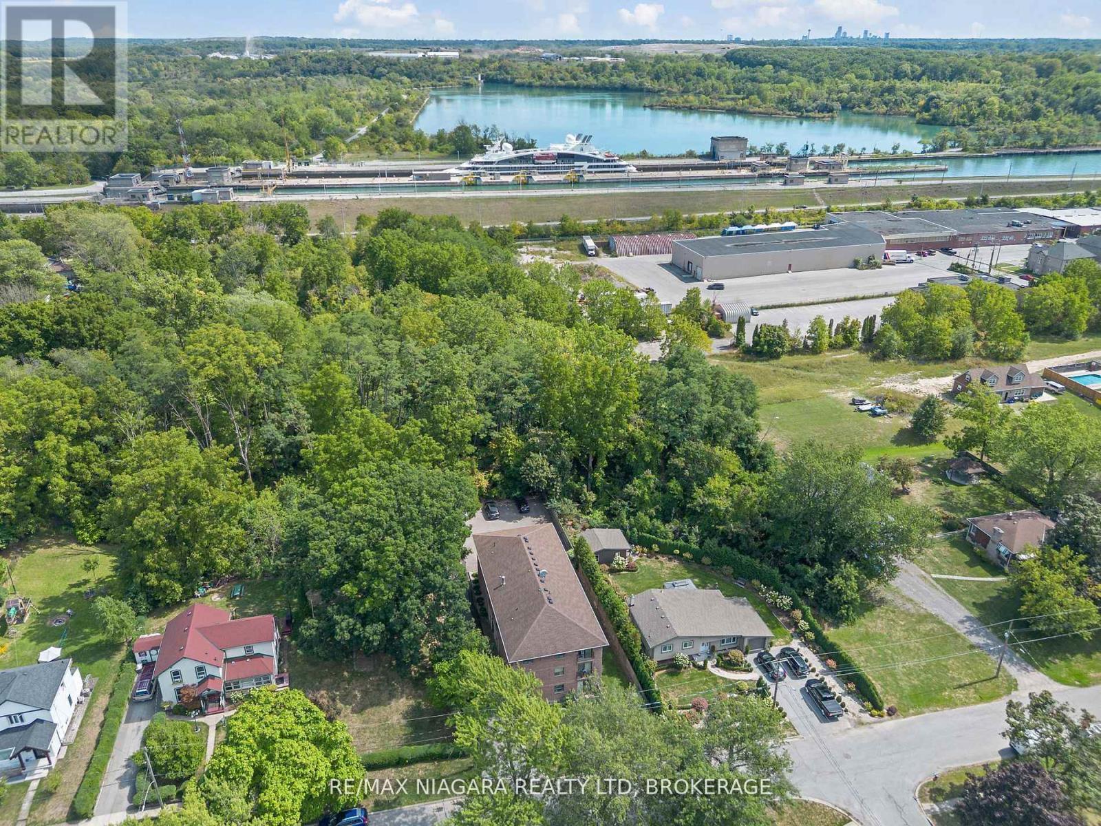 302 - 78 Welland Street N, Thorold (Thorold Downtown), ON - Outdoor With Body Of Water With View