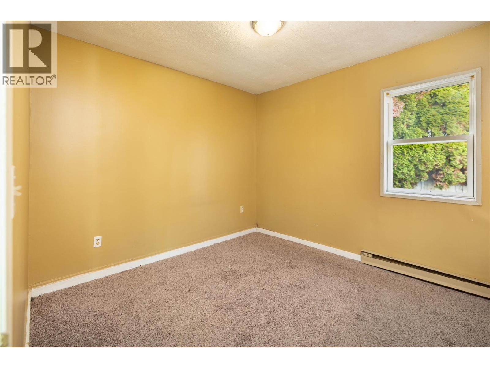1923 Lindahl Street, Kelowna, BC - Indoor Photo Showing Other Room