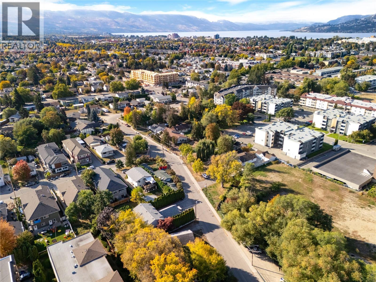 1923 Lindahl Street, Kelowna, BC - Outdoor With View