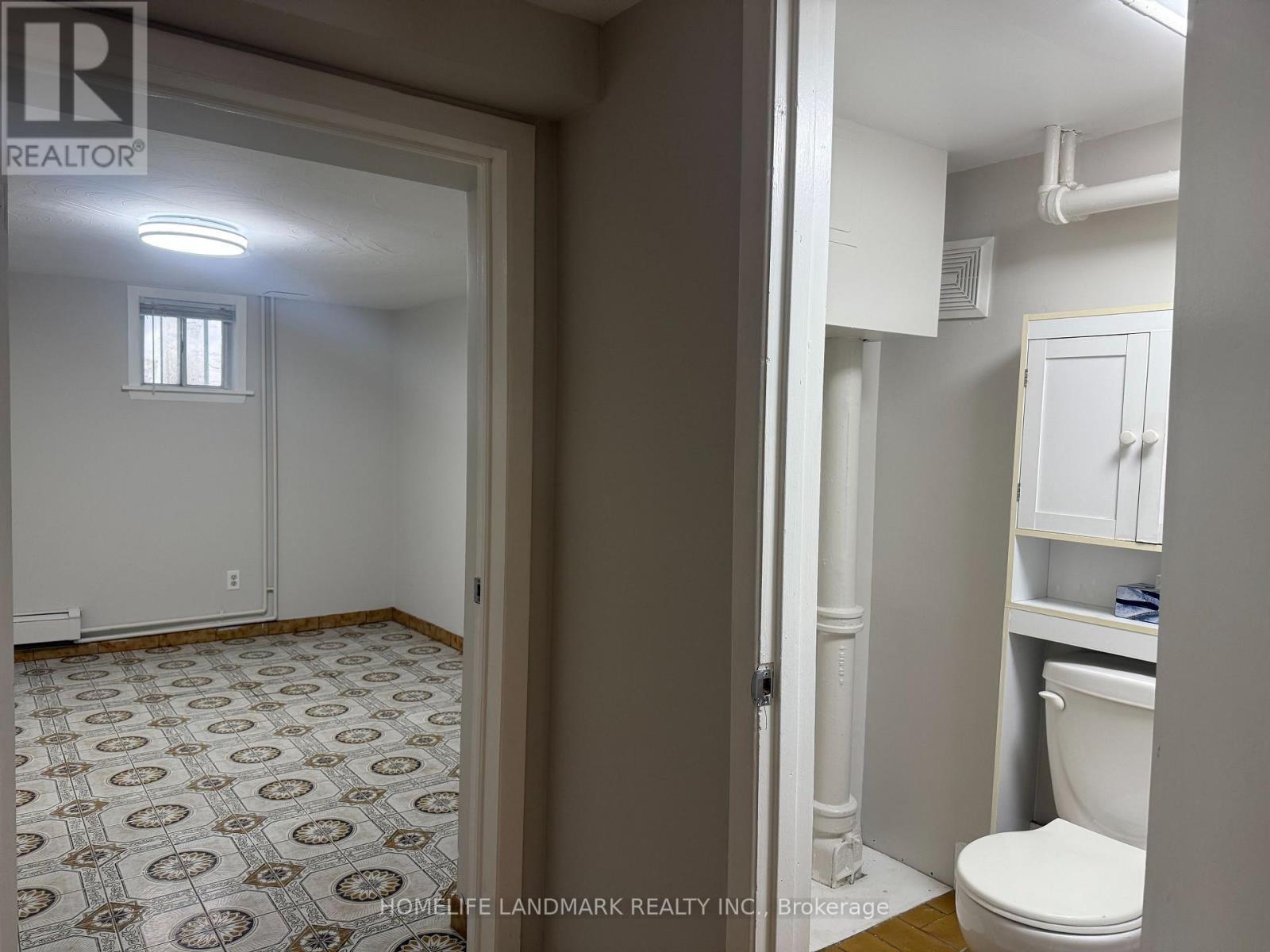 4 Sully Crescent, Toronto, ON - Indoor