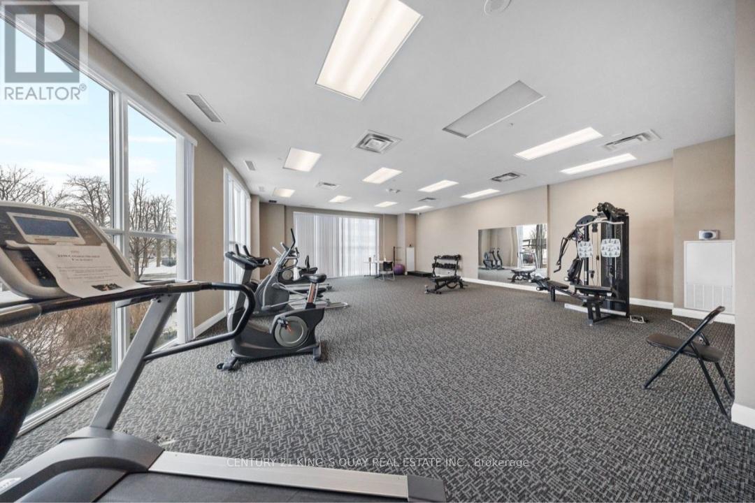 909 - 2150 Lawrence Avenue E, Toronto, ON - Indoor Photo Showing Gym Room
