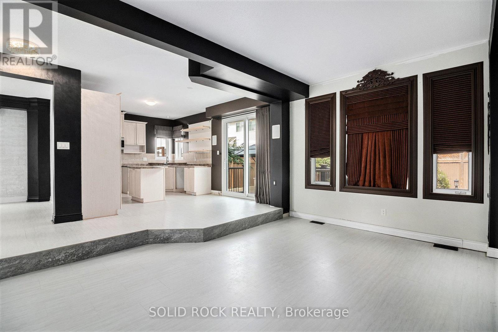 2121 Valin Street, Ottawa, ON - Indoor Photo Showing Other Room