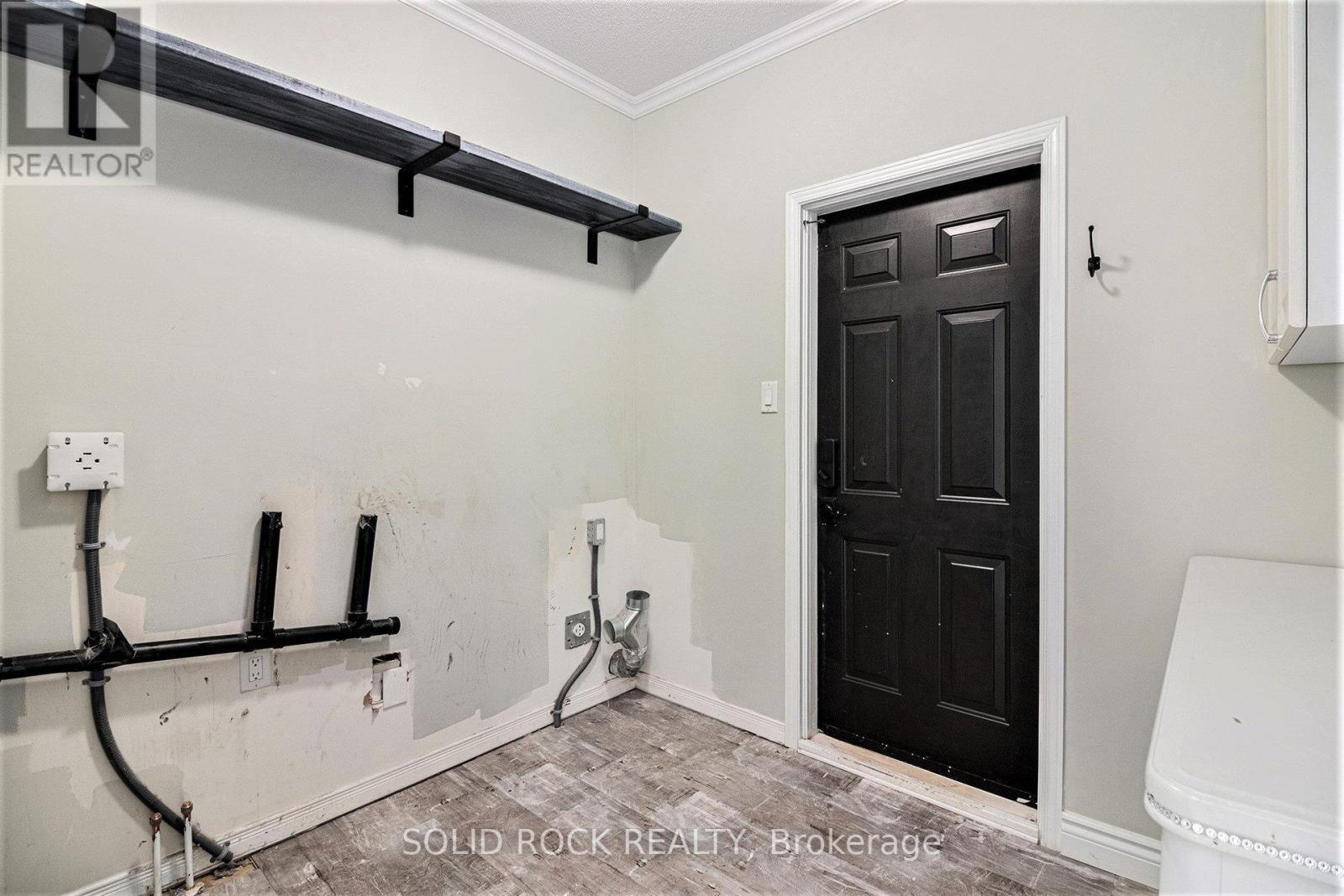 Mud/Laundry Room - 2121 Valin Street, Ottawa, ON - Indoor Photo Showing Other Room