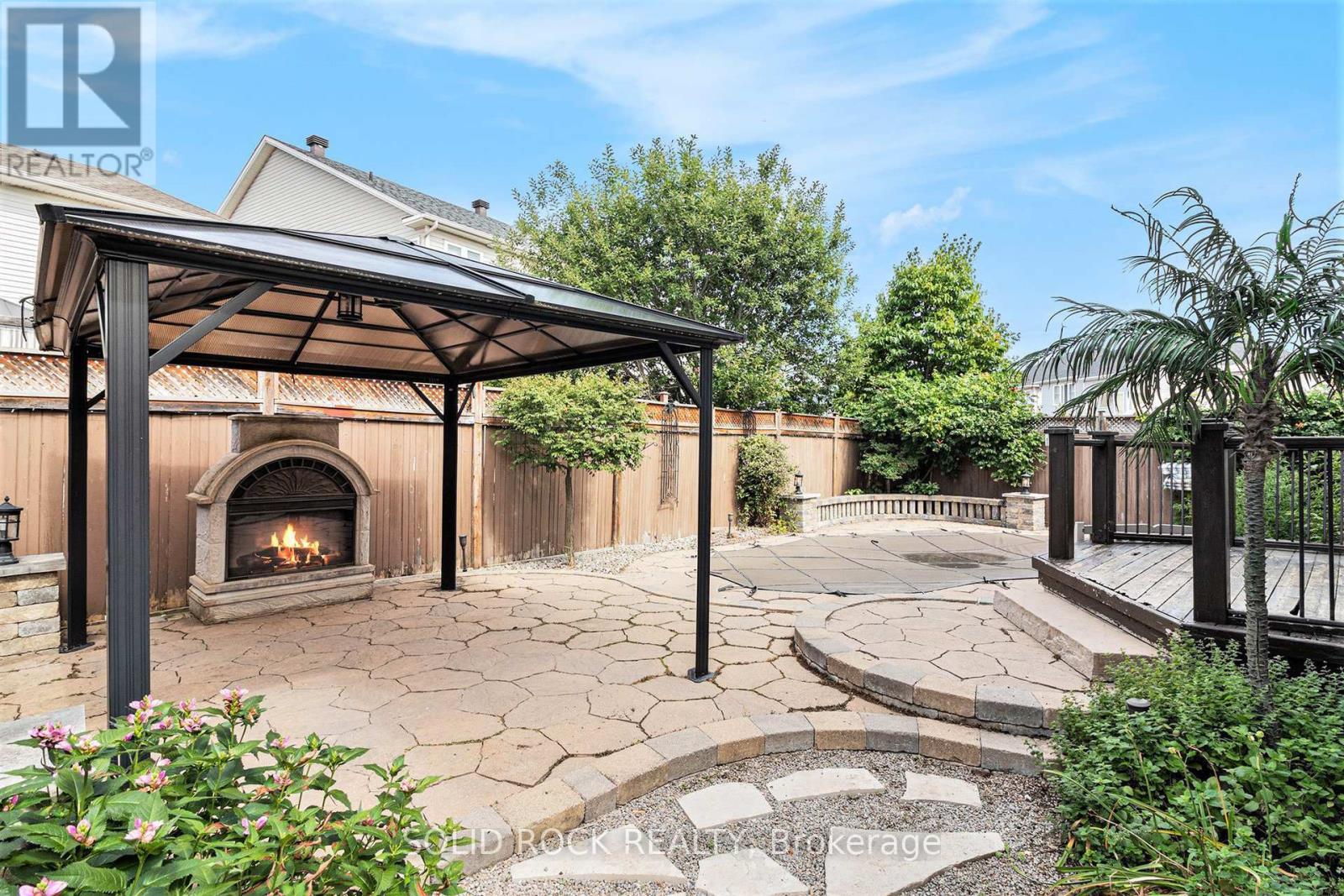 2121 Valin Street, Ottawa, ON - Outdoor