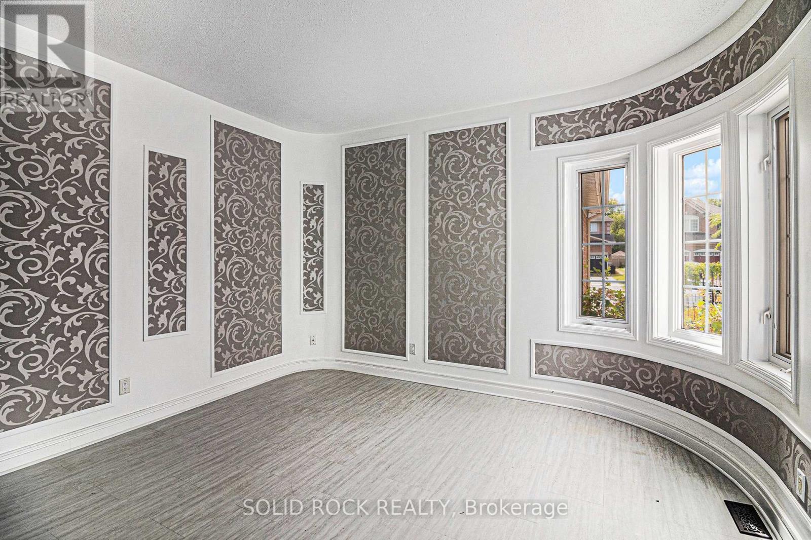 Curved wall Living Room to the right of the entry - 2121 Valin Street, Ottawa, ON - Indoor Photo Showing Other Room