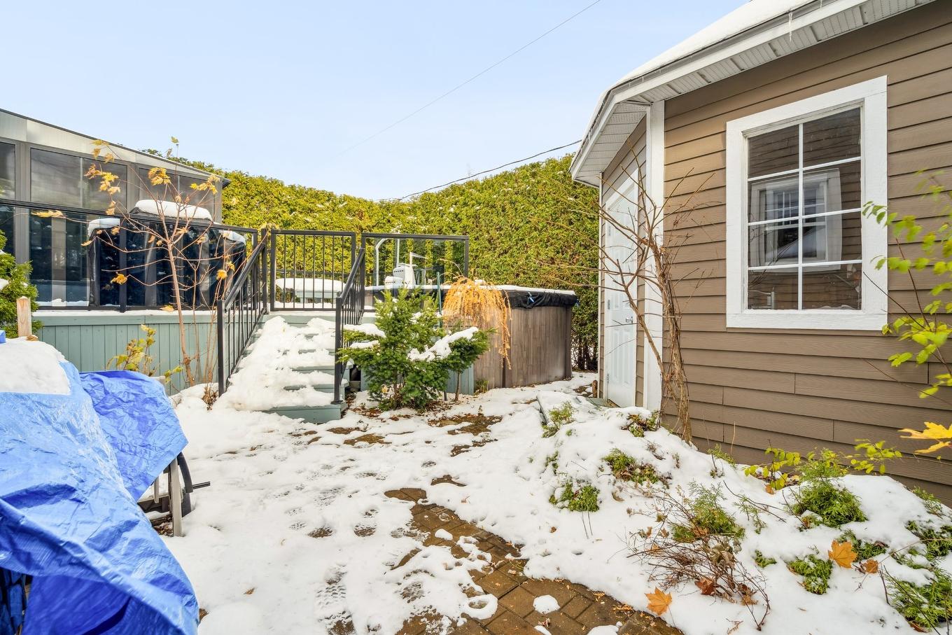 Pool - 1637 Rue Étienne-Bisaillon, Chambly, QC - Outdoor