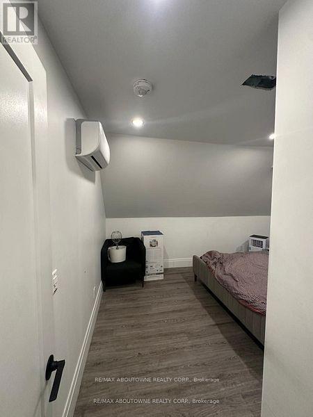 66 Wellington Street S, Hamilton, ON - Indoor Photo Showing Other Room