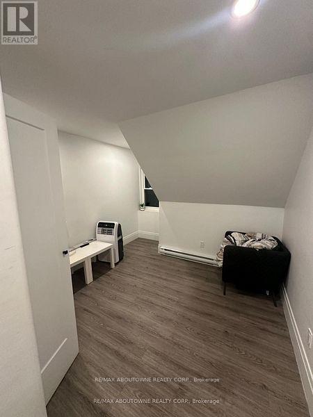 66 Wellington Street S, Hamilton, ON - Indoor Photo Showing Other Room