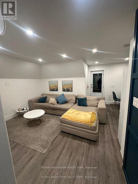 66 Wellington Street S, Hamilton, ON - Indoor