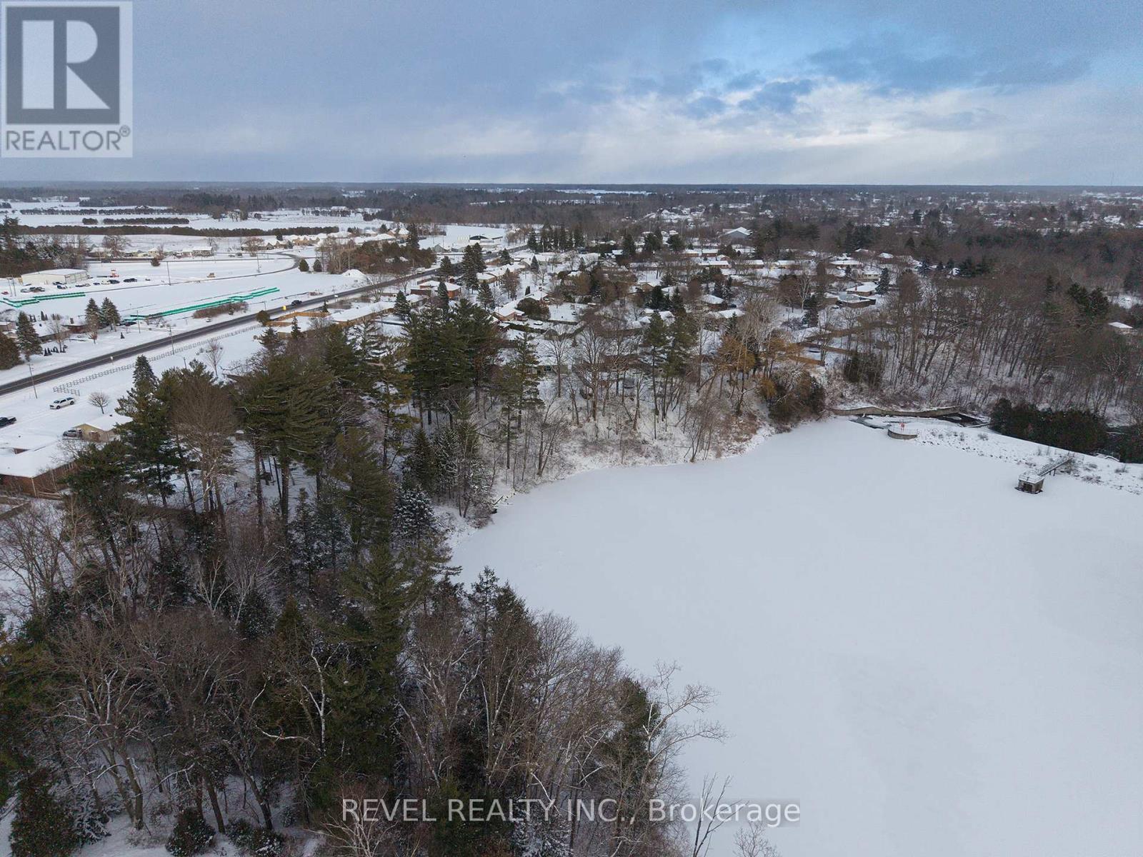 104 Hillside Avenue, Norfolk, ON - Outdoor With View