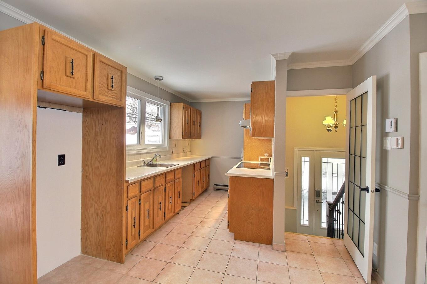 Cuisine - 1055 Av. Des Érables, Val-D'Or, QC - Indoor Photo Showing Kitchen