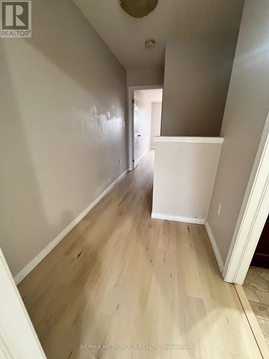 B10 - 155 Highland Crescent, Kitchener, ON - Indoor Photo Showing Other Room