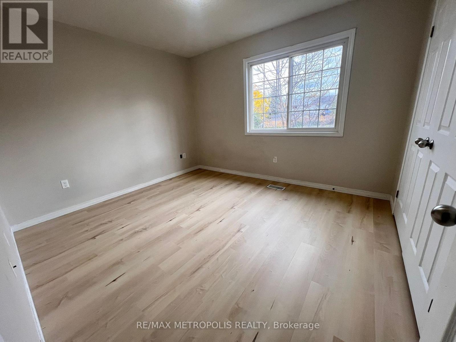 B10 - 155 Highland Crescent, Kitchener, ON - Indoor Photo Showing Other Room