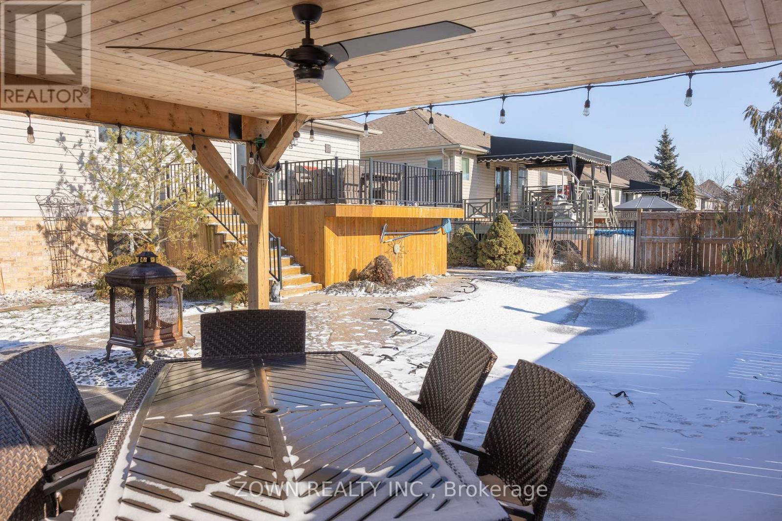 1433 Girard Drive, Lakeshore, ON - Outdoor With Exterior