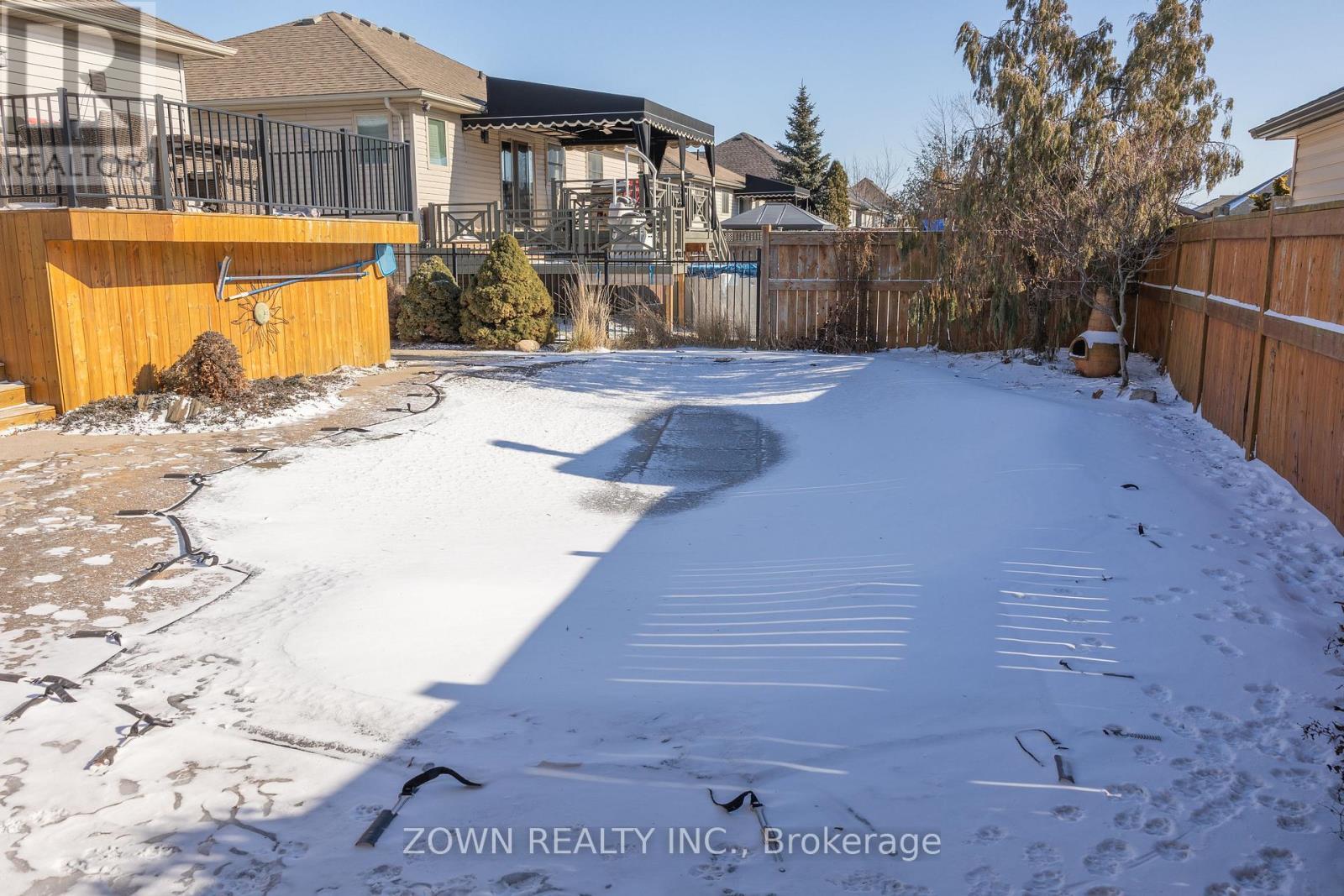 1433 Girard Drive, Lakeshore, ON - Outdoor