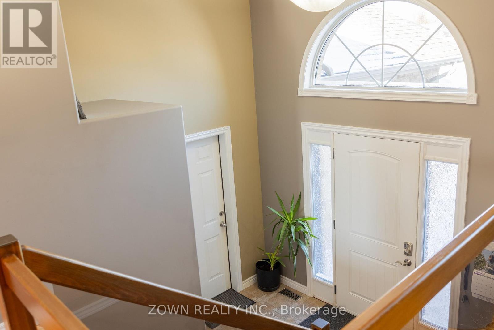 1433 Girard Drive, Lakeshore, ON - Indoor Photo Showing Other Room