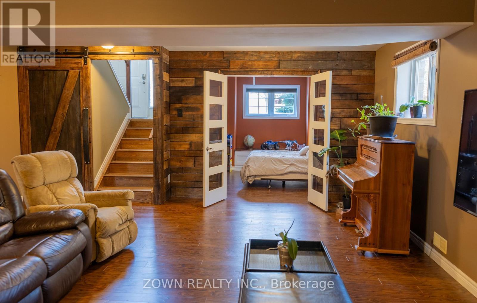 1433 Girard Drive, Lakeshore, ON - Indoor