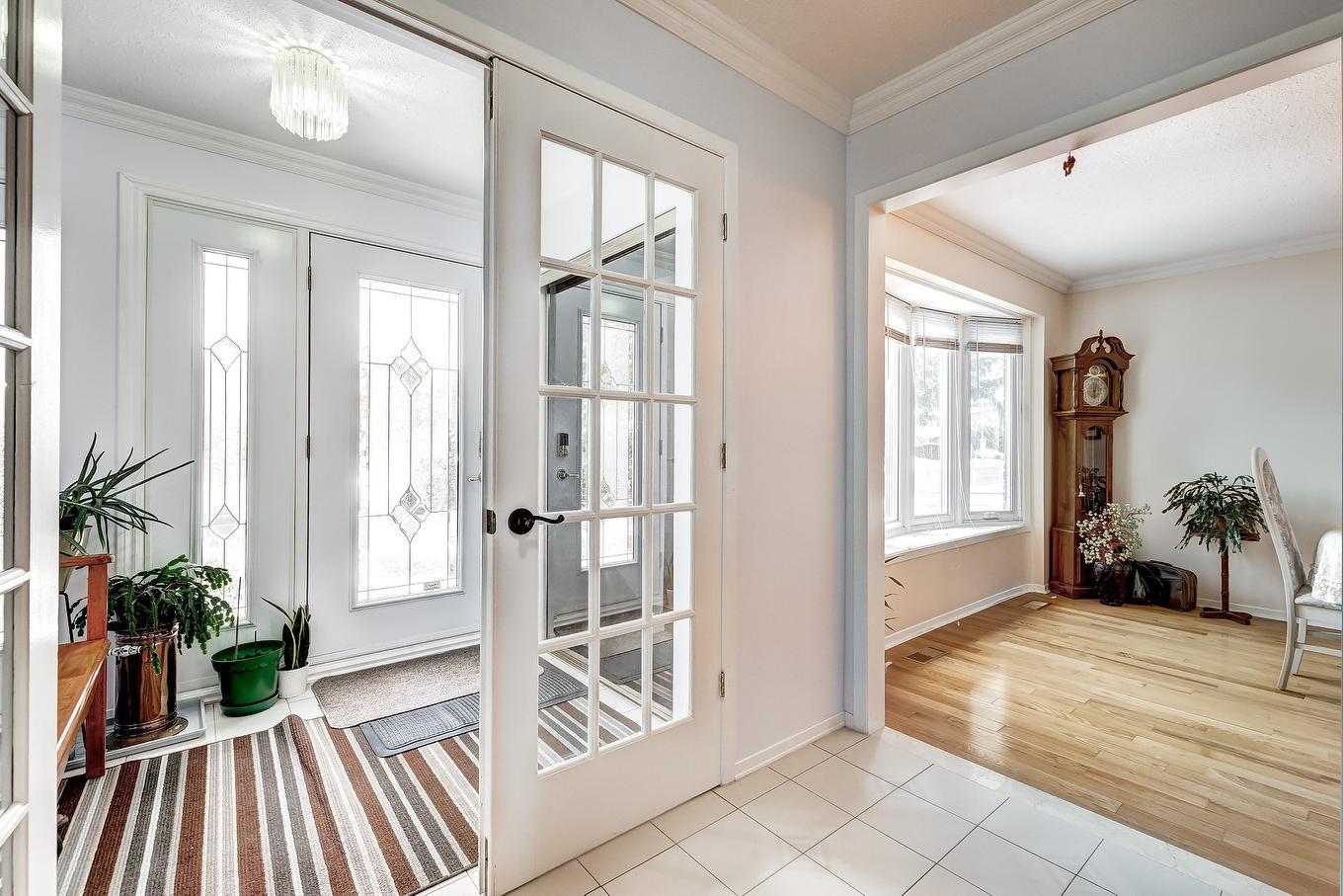 Hall d'entrée/Vestibule - 1148 Rue Tecumseh, Dollard-Des-Ormeaux, QC - Indoor Photo Showing Other Room