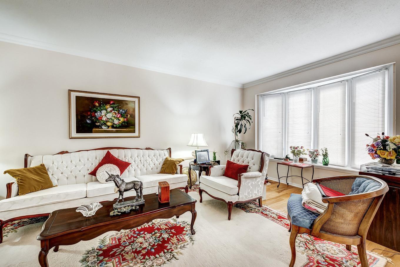Salon - 1148 Rue Tecumseh, Dollard-Des-Ormeaux, QC - Indoor Photo Showing Living Room