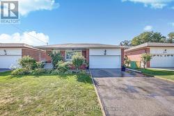 237 BLAKE AVENUE Toronto, ON M2M 1B8