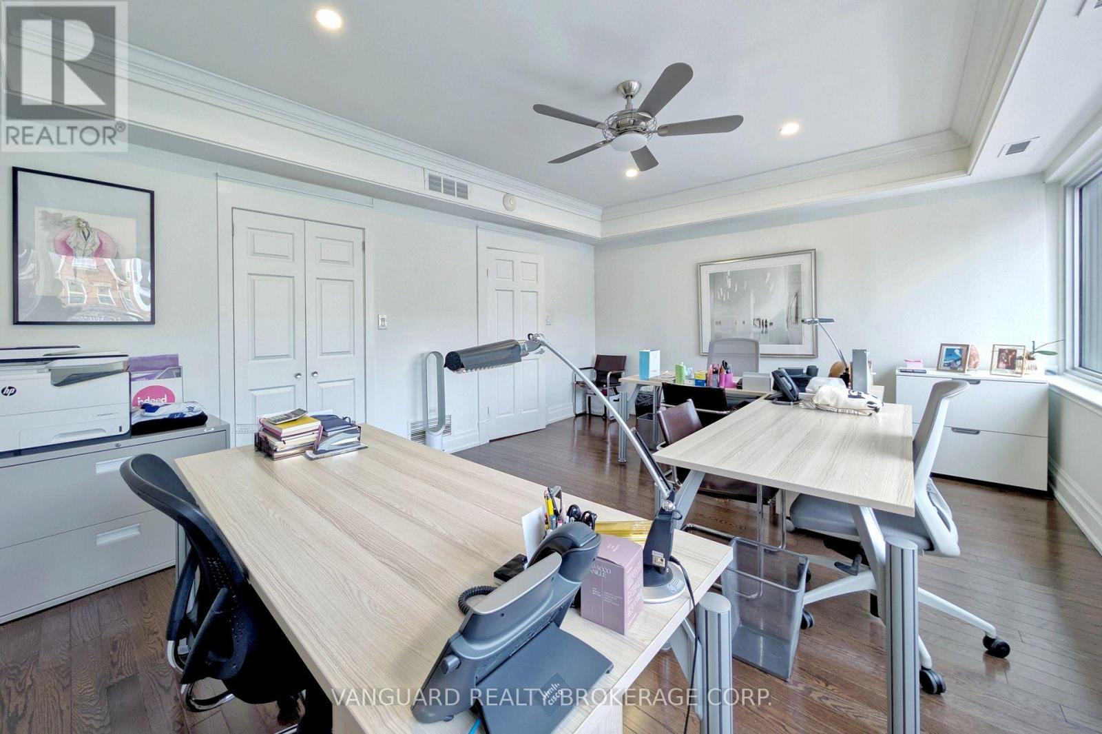 118 Avenue Road, Toronto, ON