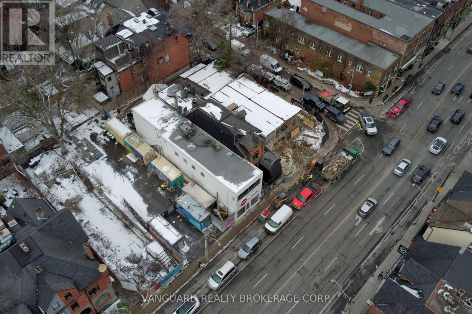 118 Avenue Road, Toronto, ON