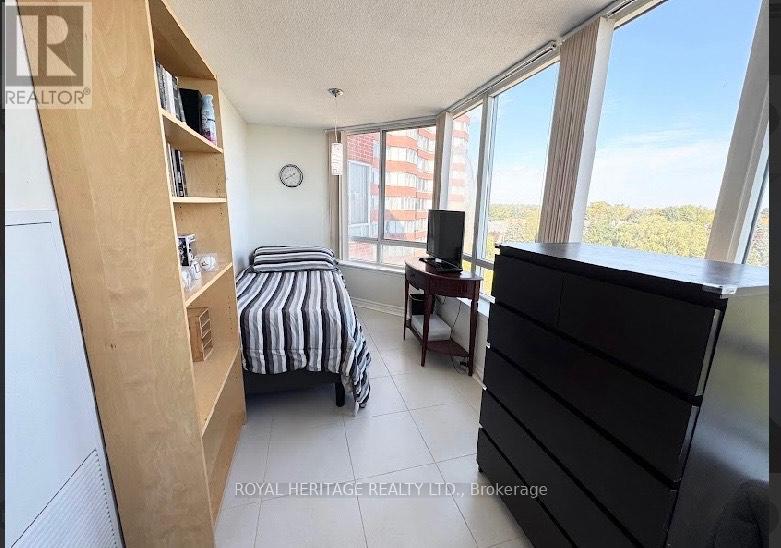 622 - 11753 Sheppard Avenue E, Toronto, ON - Indoor