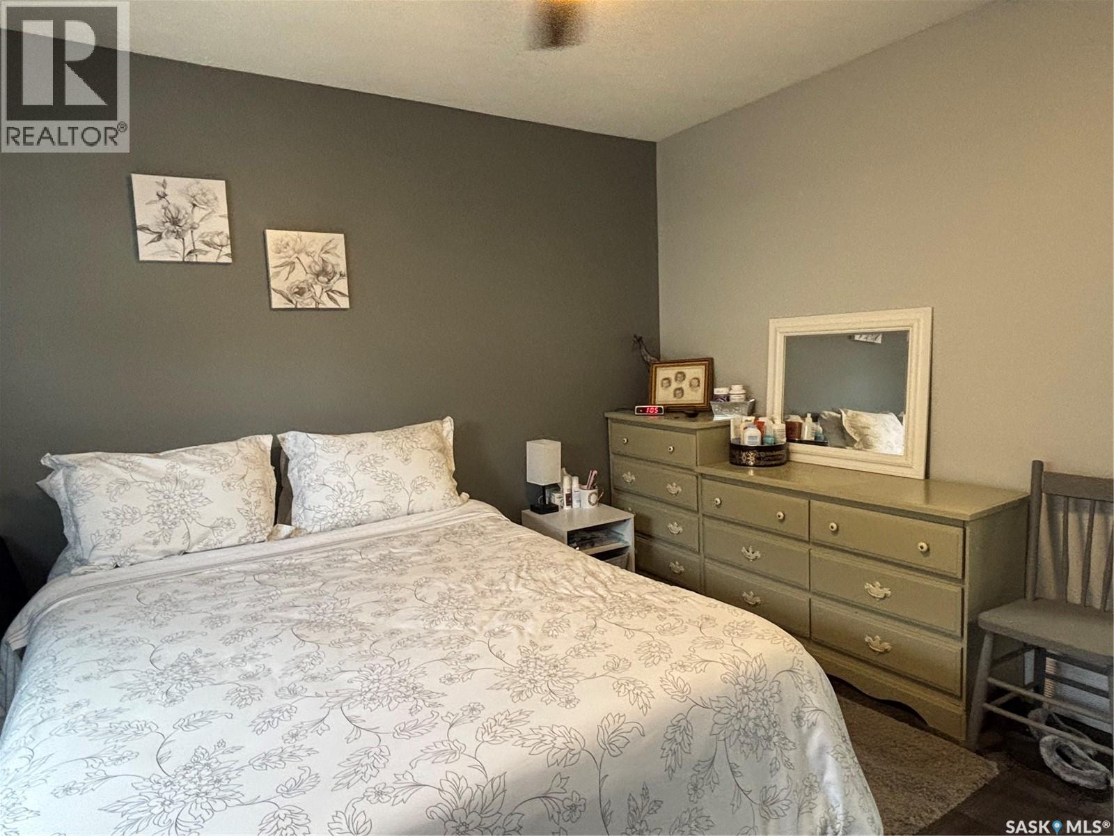 1621 Blackwood Drive, Prince Albert, SK - Indoor Photo Showing Bedroom