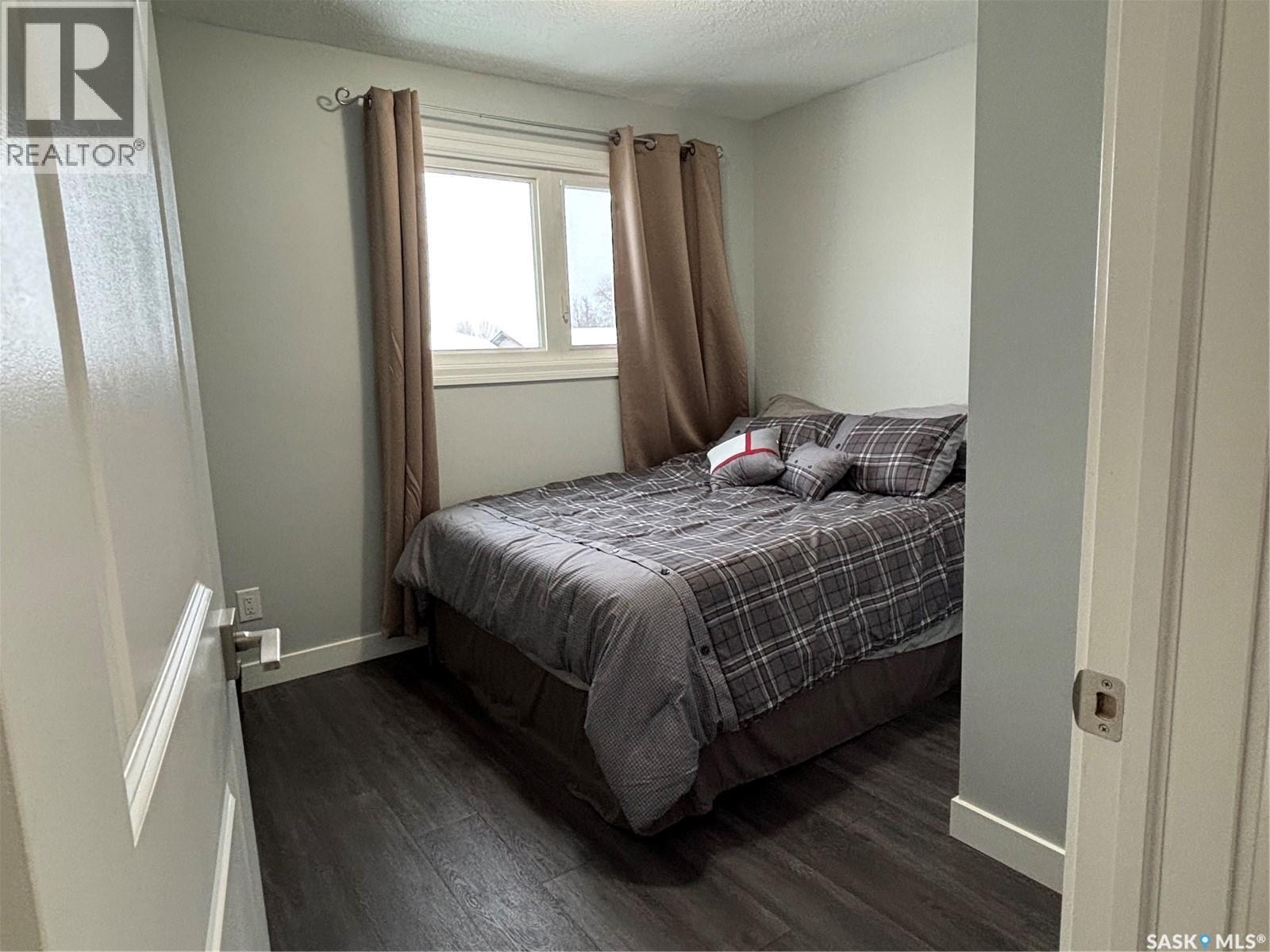 1621 Blackwood Drive, Prince Albert, SK - Indoor Photo Showing Bedroom
