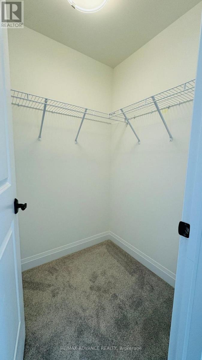 4201 Major Mackenzie Dr Drive, Markham, ON - Indoor With Storage