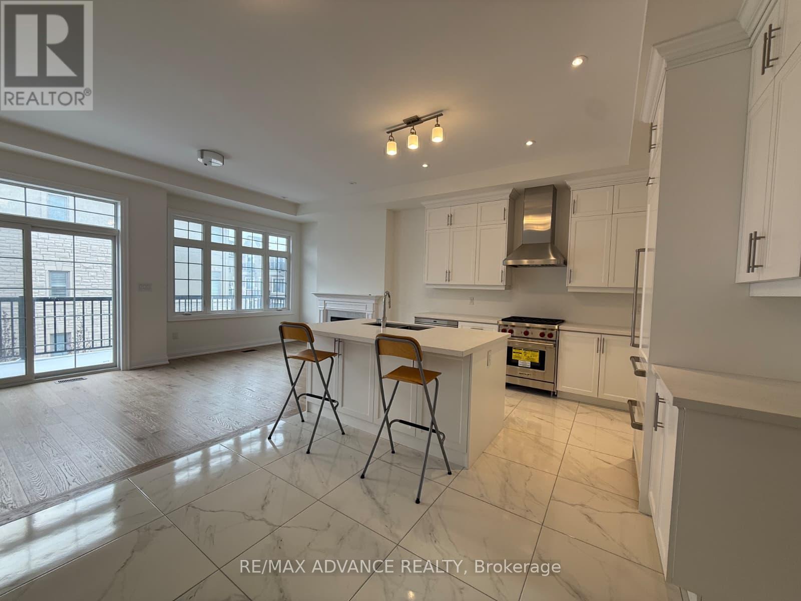 4201 Major Mackenzie Dr Drive, Markham, ON - Indoor Photo Showing Kitchen