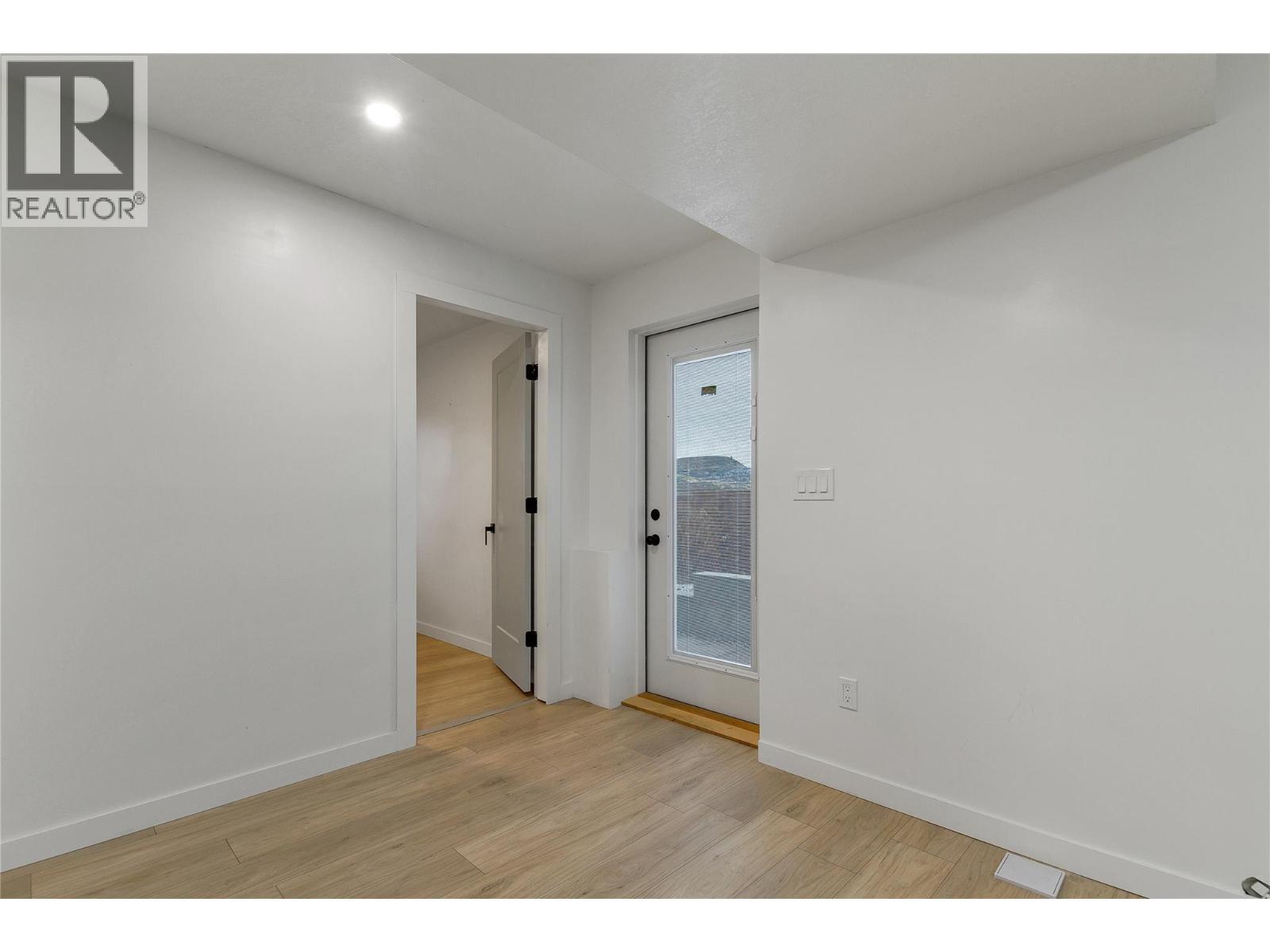 1527 40 Street, Vernon, BC - Indoor Photo Showing Other Room