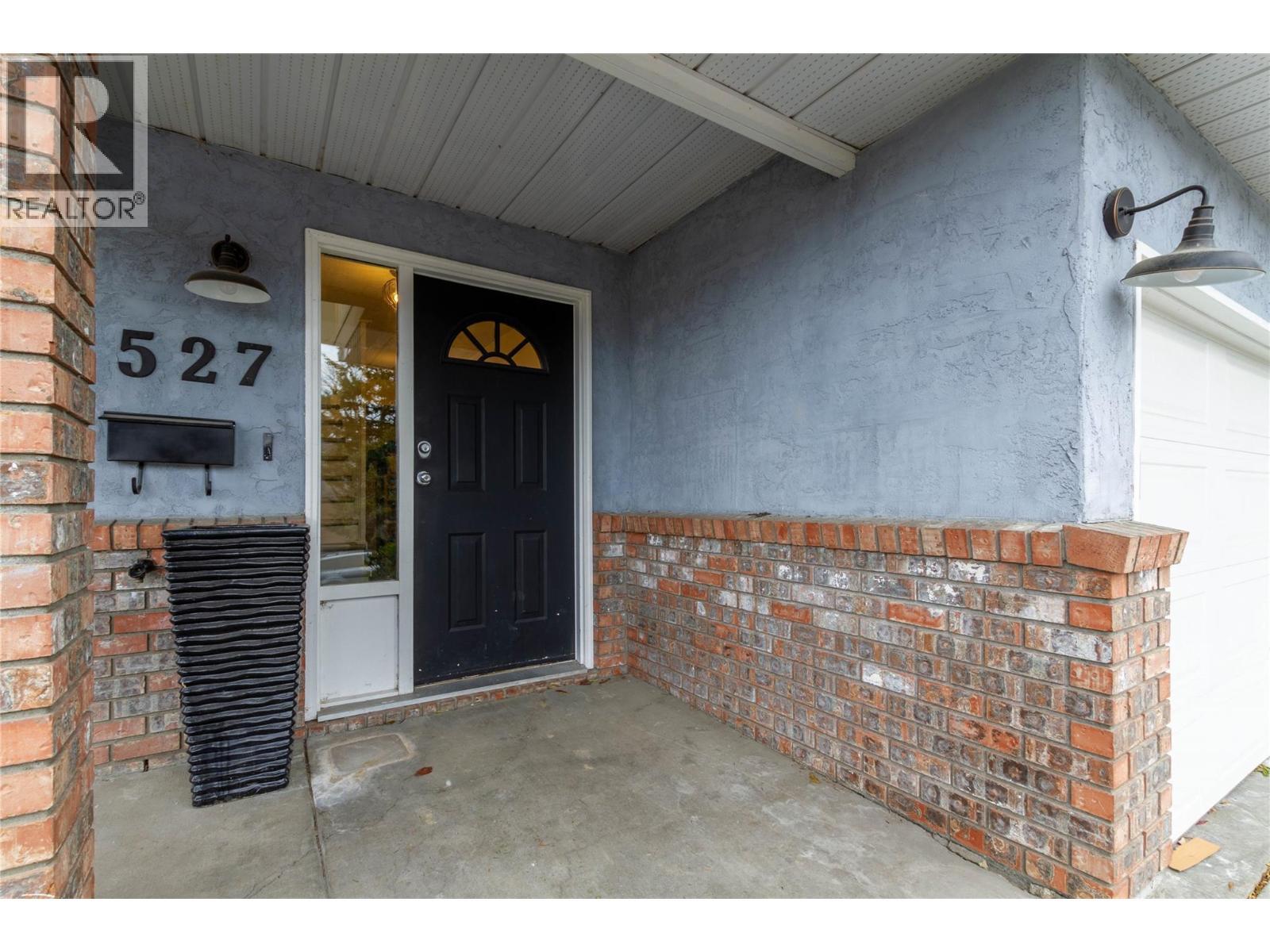 1527 40 Street, Vernon, BC - Outdoor