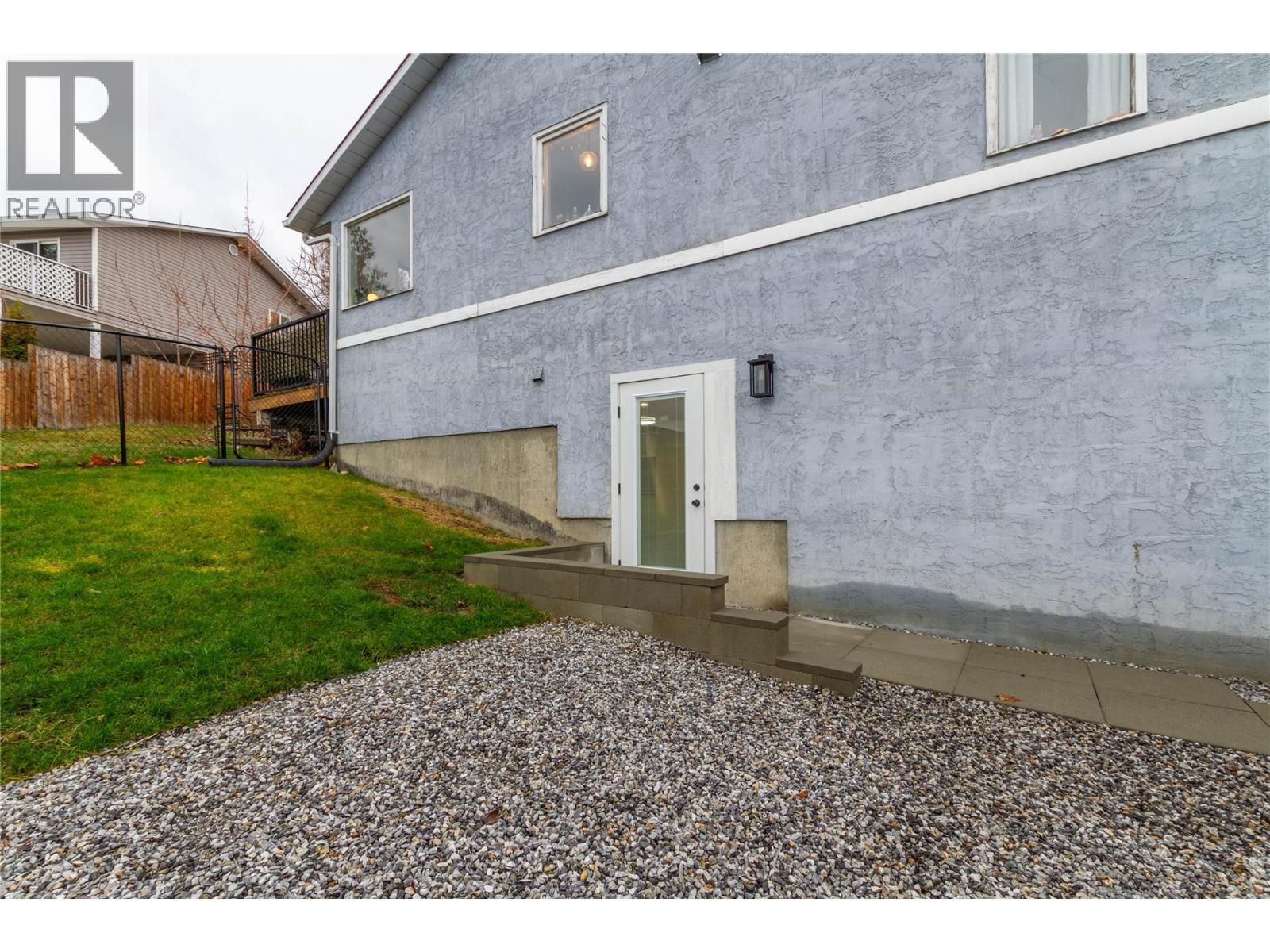 1527 40 Street, Vernon, BC - Outdoor