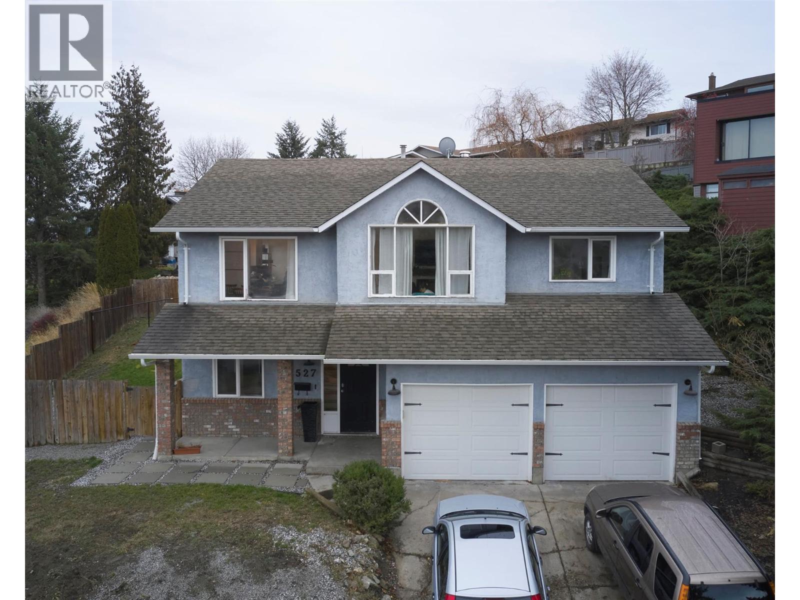 1527 40 Street, Vernon, BC - Outdoor With Facade