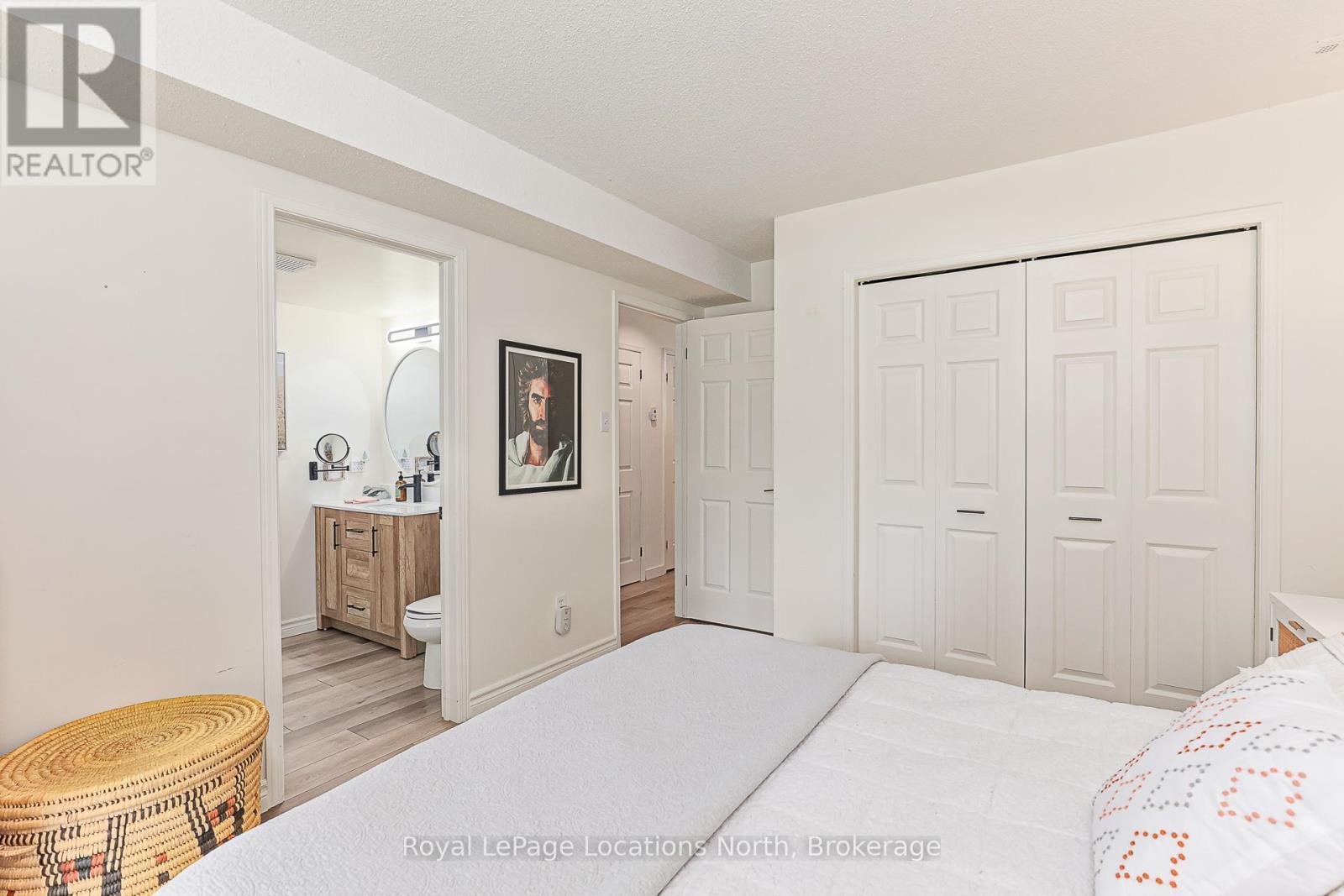 13 - 5 Harbour Street E, Collingwood, ON - Indoor Photo Showing Bedroom