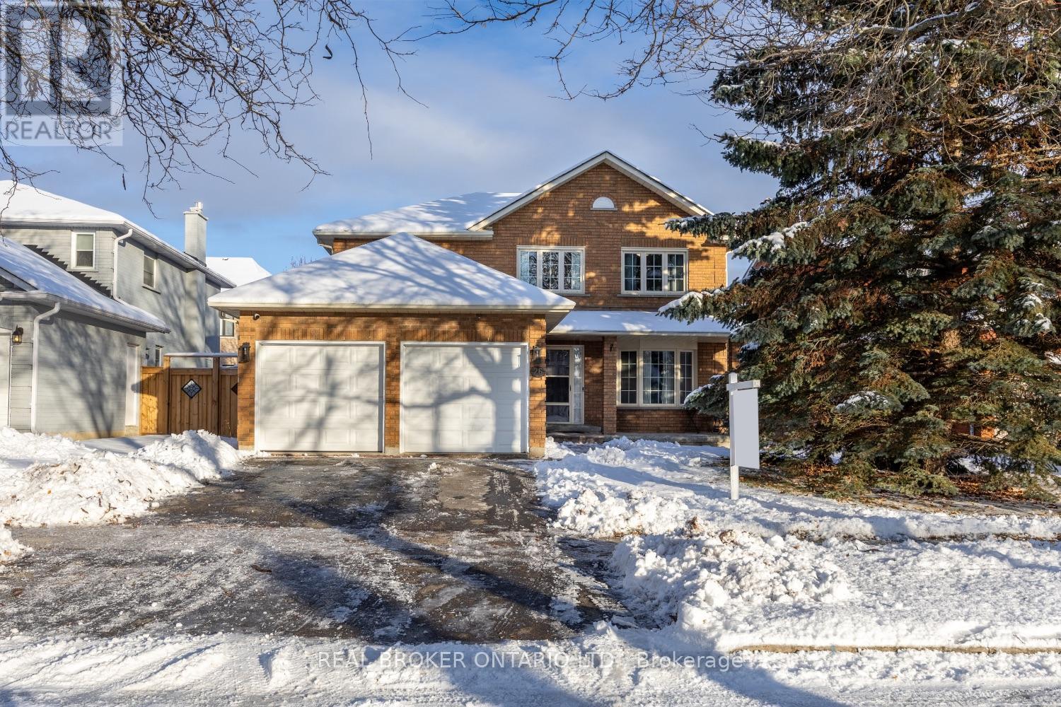 26 Falstaff Crescent, Whitby (Rolling Acres), ON - Outdoor
