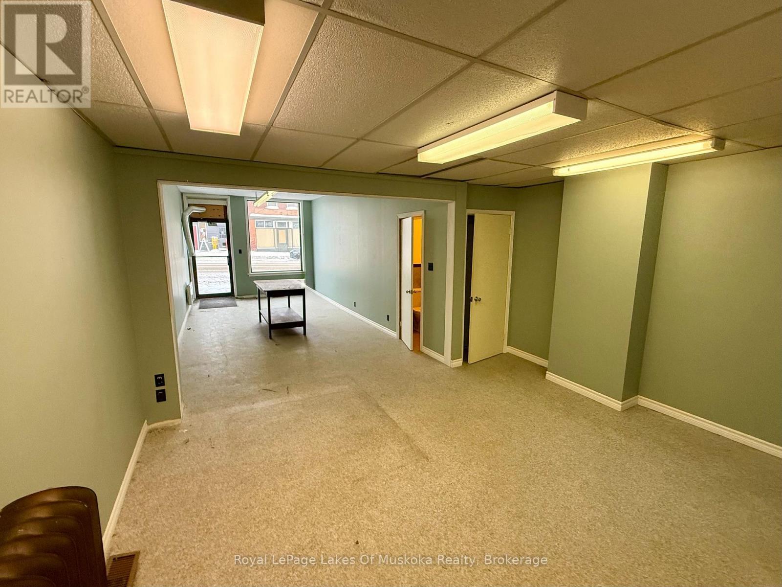 Vacant Commercial Unit B (500 sq. ft w/2 pc bath) - 185 Ontario Street, Burk'S Falls, ON