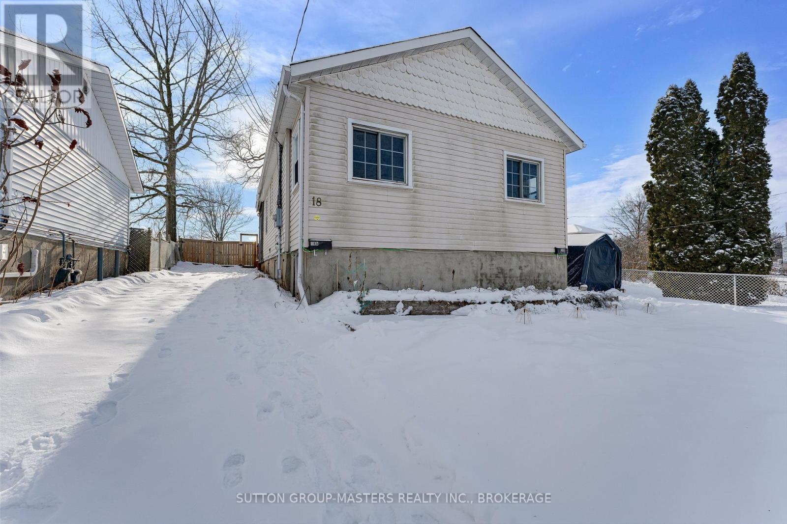 18 Greer Street, Kingston (Rideau), ON - Outdoor