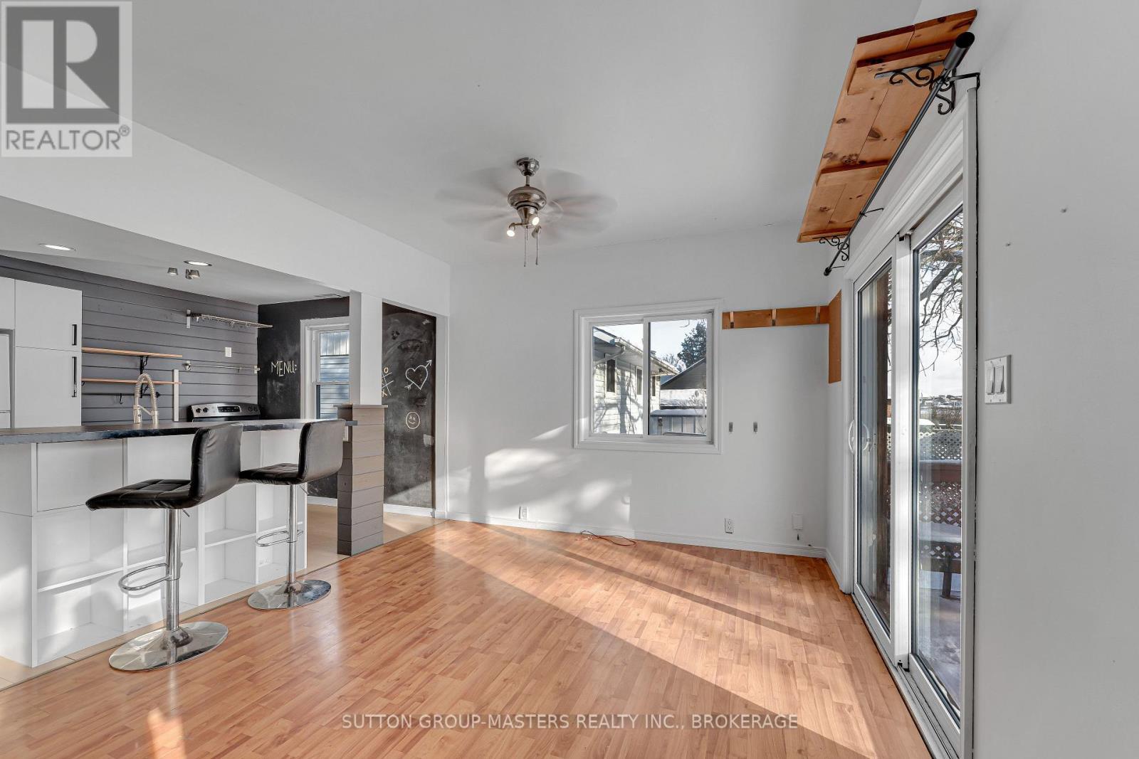 18 Greer Street, Kingston (Rideau), ON - Indoor