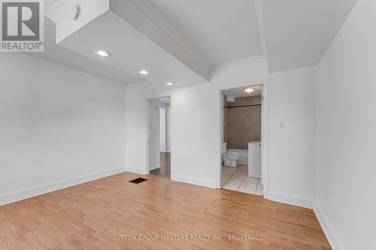 18 Greer Street, Kingston (Rideau), ON - Indoor Photo Showing Other Room