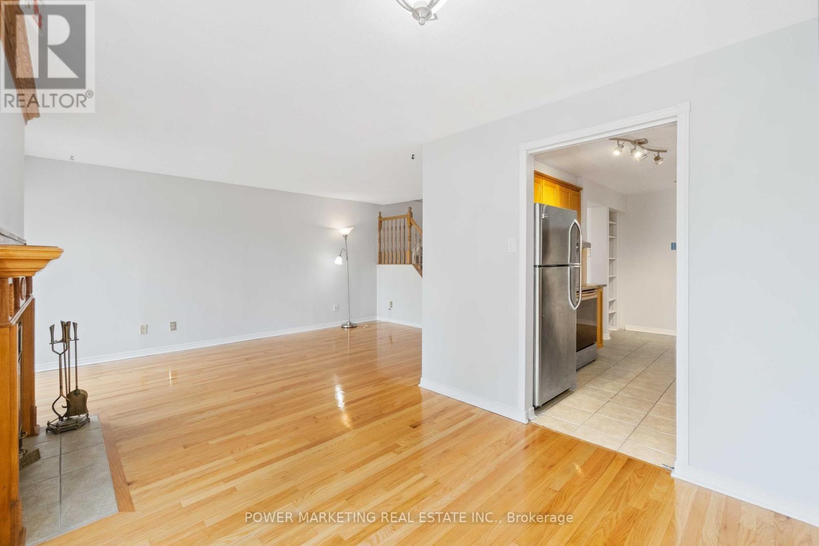 1904 Summerfields Crescent, Ottawa, ON - Indoor Photo Showing Other Room
