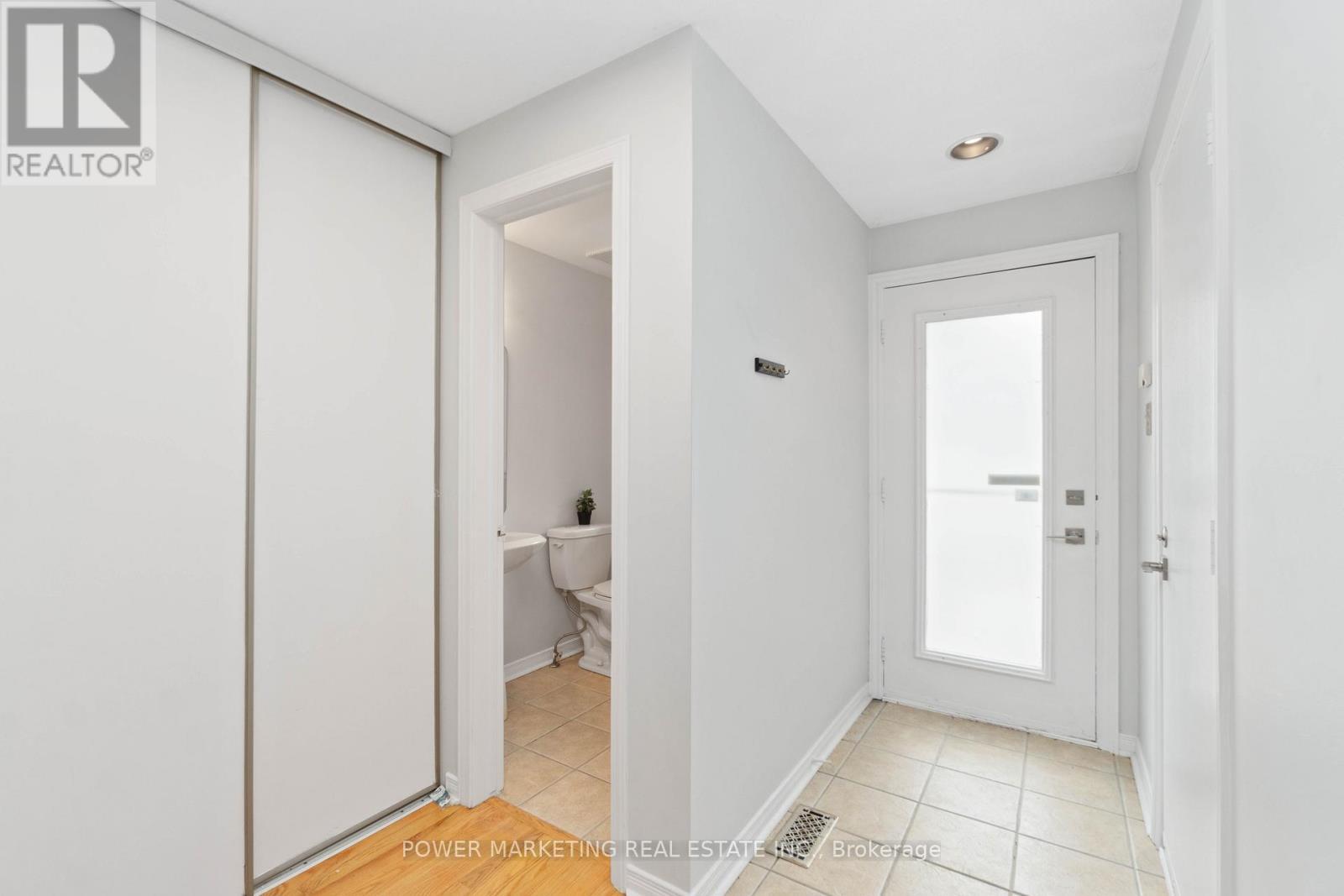 1904 Summerfields Crescent, Ottawa, ON - Indoor Photo Showing Other Room