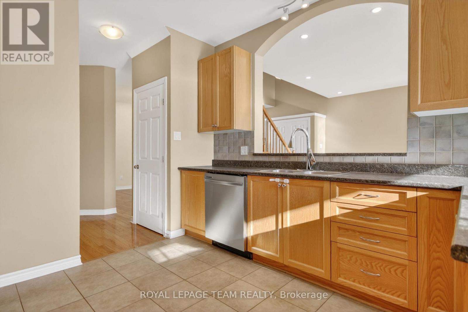 Kitchen - 59 Polo Lane, Ottawa, ON - Indoor Photo Showing Kitchen