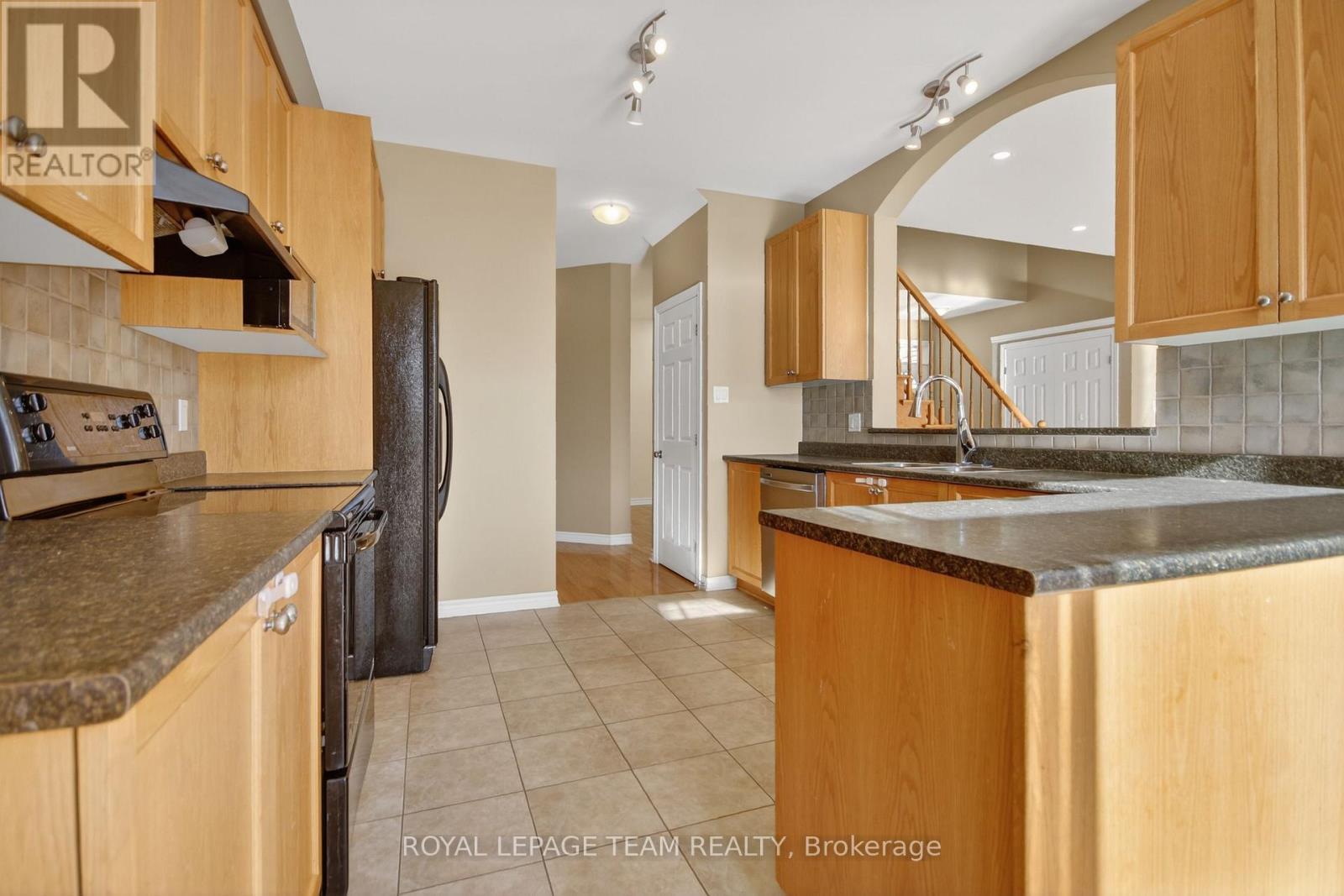 Kitchen - 59 Polo Lane, Ottawa, ON - Indoor Photo Showing Kitchen