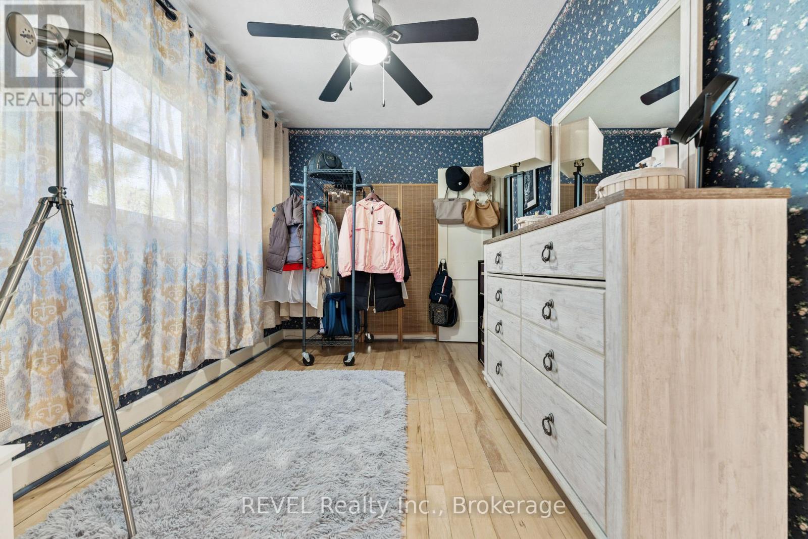 7962 Booth Street, Niagara Falls (Ascot), ON - Indoor Photo Showing Other Room