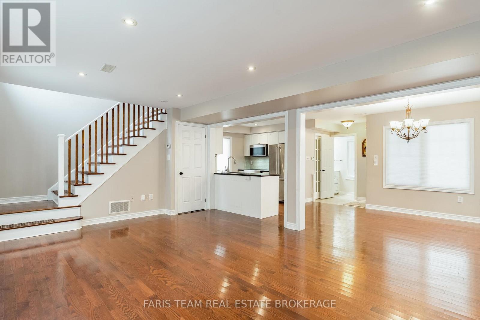 44 Marina Village Drive, Georgian Bay, ON - Indoor