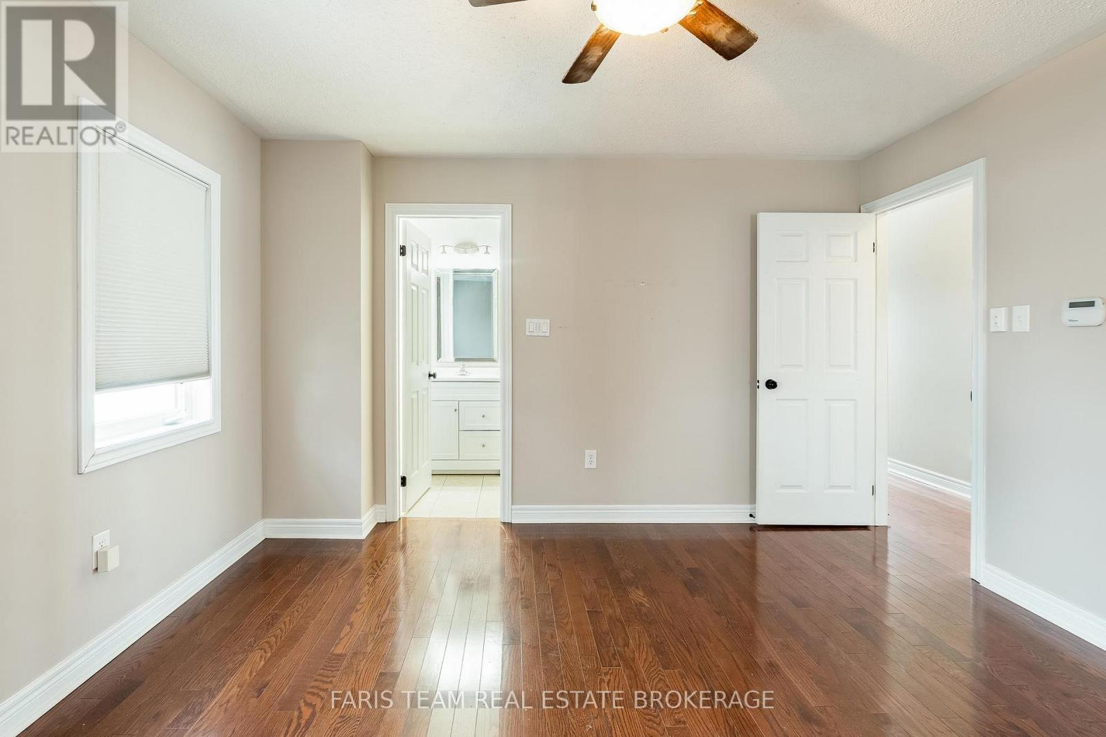 44 Marina Village Drive, Georgian Bay, ON - Indoor Photo Showing Other Room